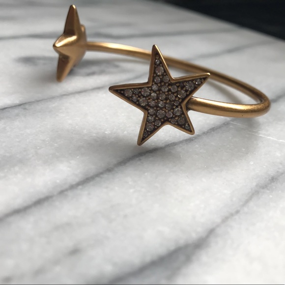 Rhinestone star cuff bracelet - Picture 2 of 6